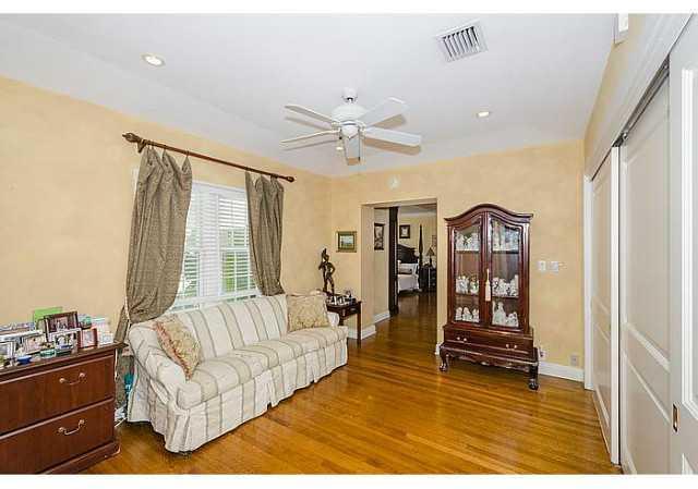4305 Lake Road Miami, FL 33137 - Photo 13 of 23