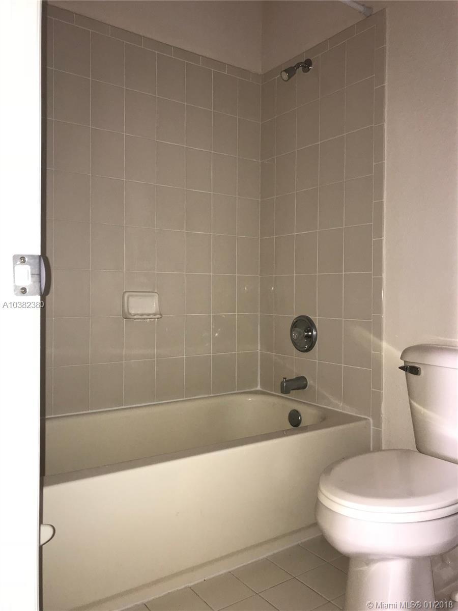 8808 Riverside Avenue, Unit 8808 Tamarac, FL 33321 - Photo 12 of 26 Gallery Image 12
