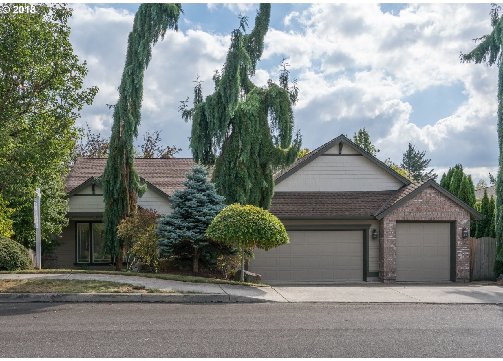 916 Northwest Deerfern Loop Camas, WA 98607 - Photo 5 of 23 Gallery Image 5