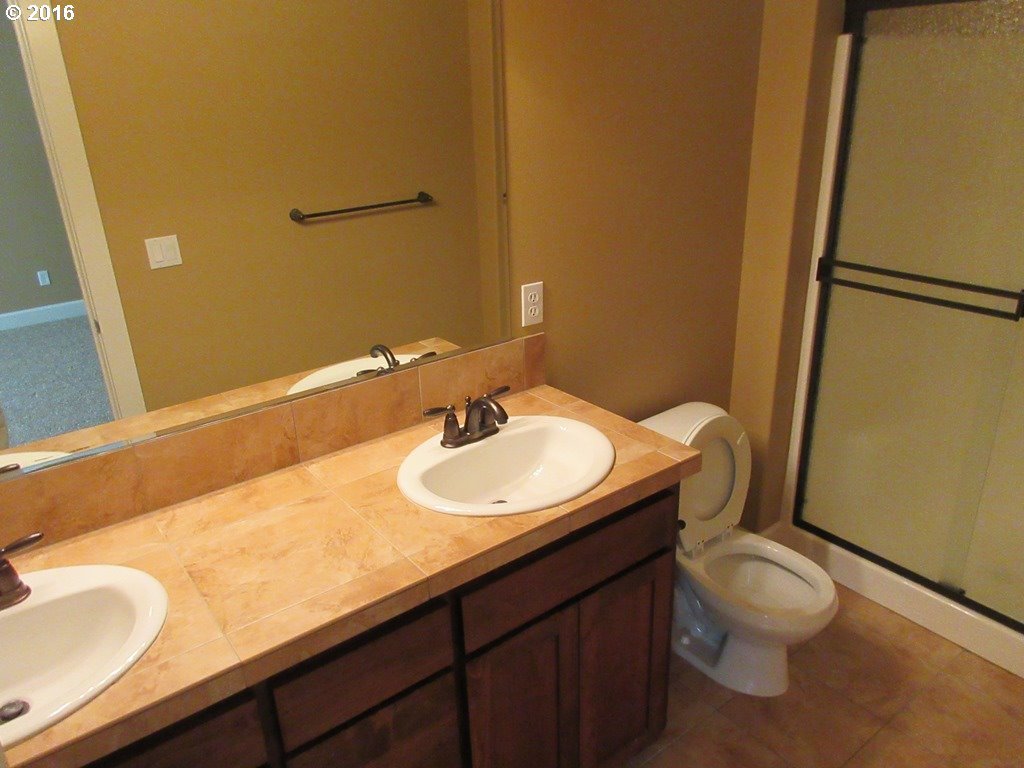 2255 Equestrian Loop South Salem, OR 97302 - Photo 2 of 17