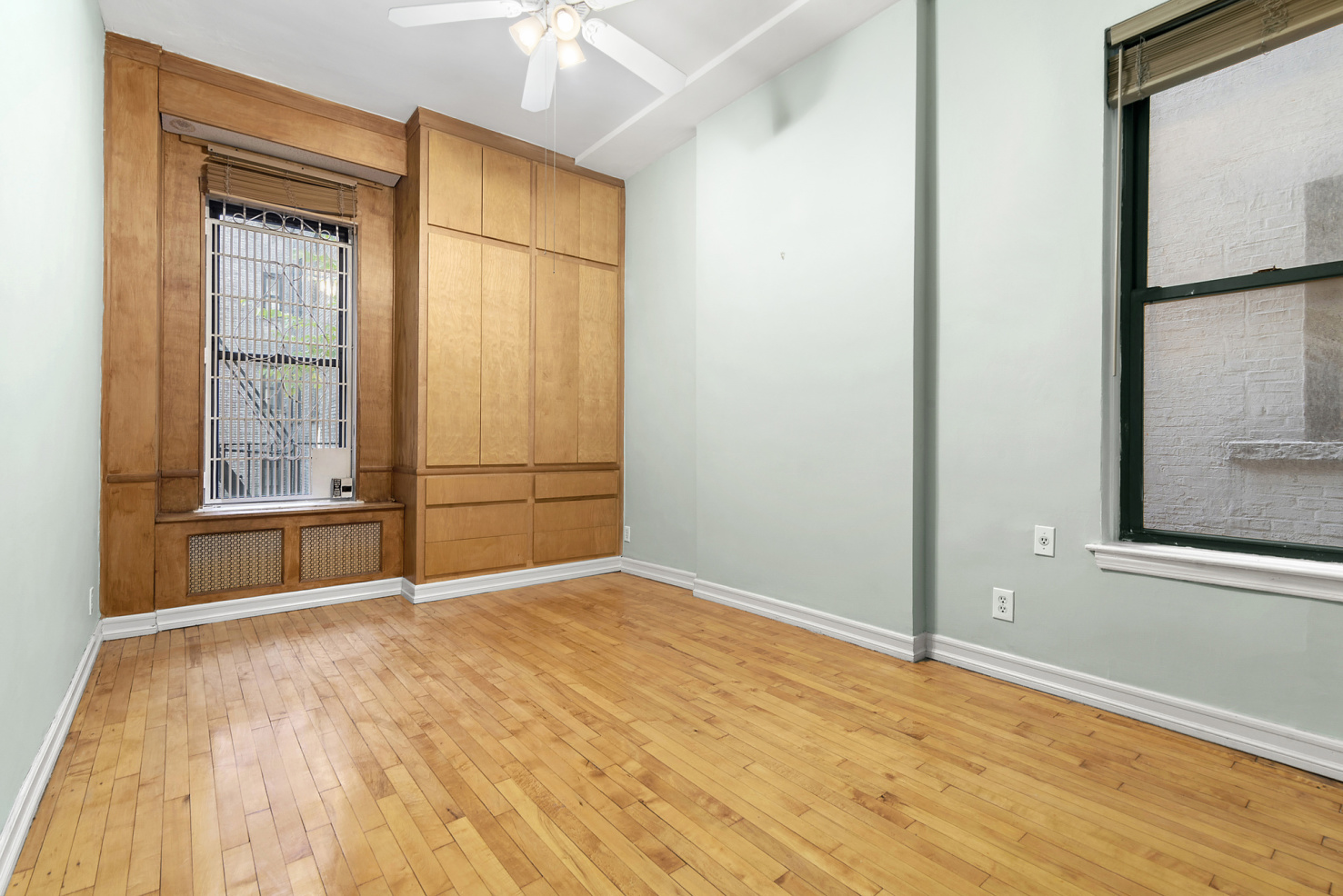 350 West 56th Street, Unit 2C Manhattan, NY 10019 - Photo 4 of 13