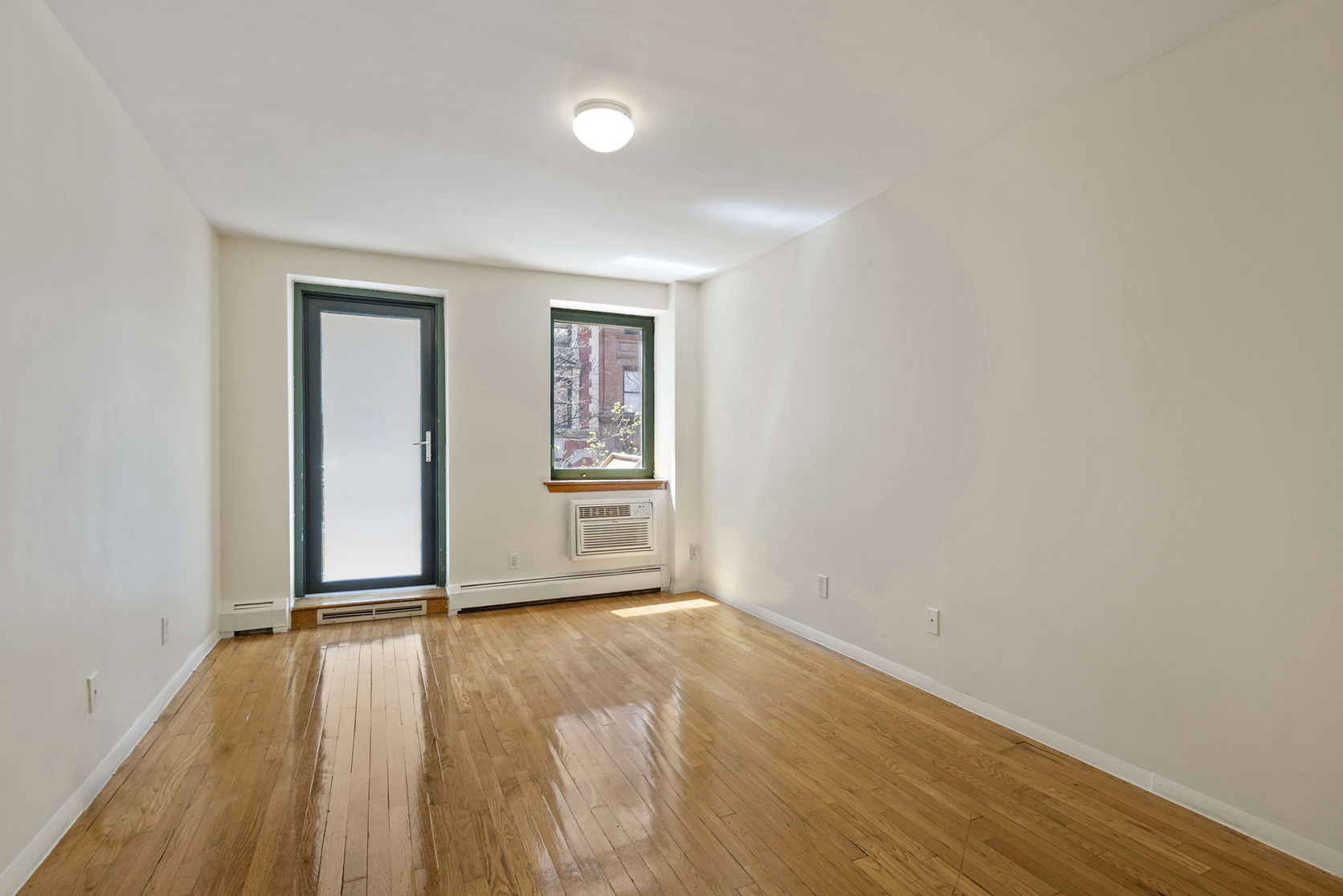 325 West 51st Street, Unit 4B Manhattan, NY 10019 - Photo 3 of 8
