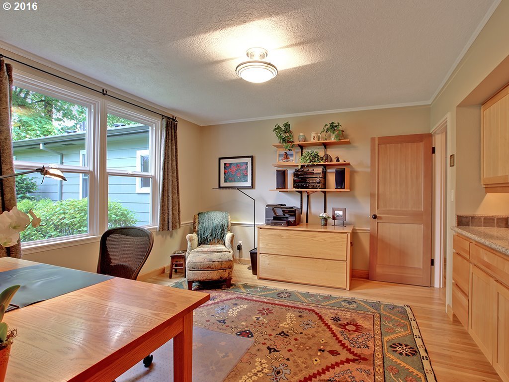 1245 Southwest Stephenson Street Portland, OR 97219 - Photo 25 of 26