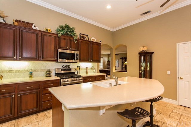 25342 Clear Canyon Circle Menifee, CA 92584 - Photo 9 of 34