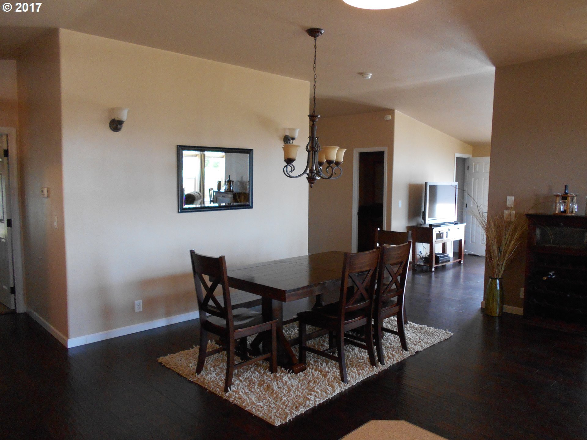 887 Quiet Mountain Road Camas Valley, OR 97416 - Photo 10 of 32 Gallery Image 10