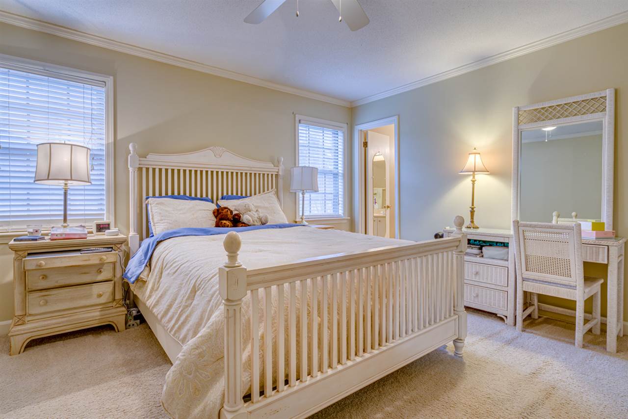 5686 Quince Road, Unit 1 Memphis, TN 38119 - Photo 18 of 25 Gallery Image 18