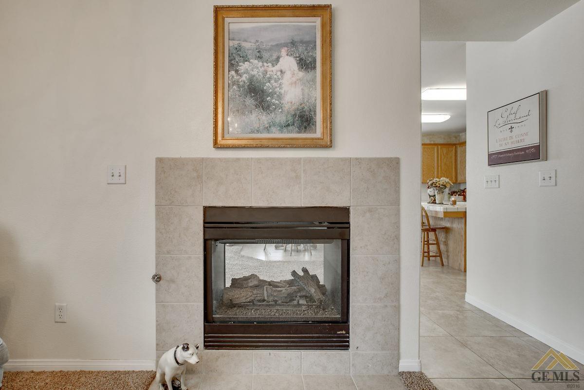 3601 Campfire Drive Bakersfield, CA 93312 - Photo 10 of 40