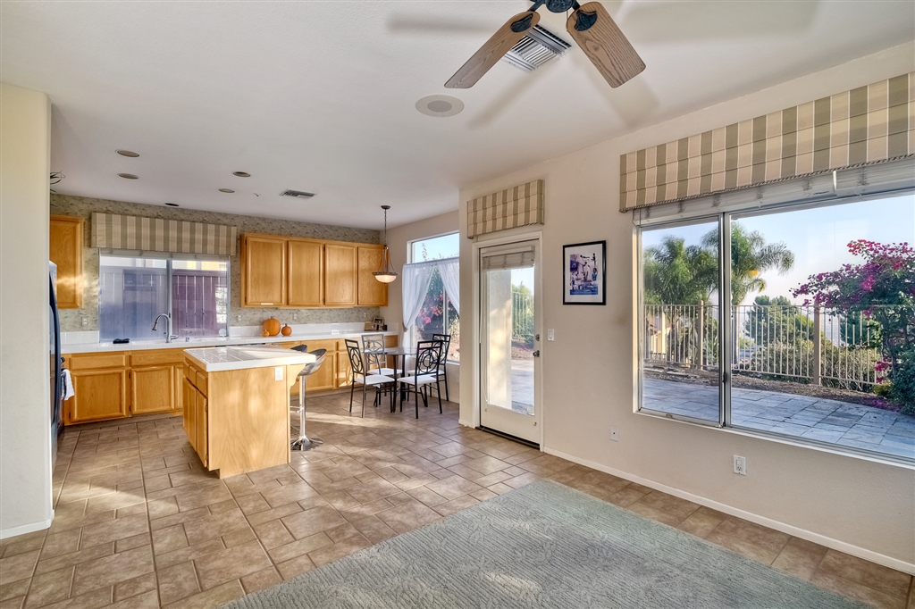 2515 Moonlight Glen Escondido, CA 92026 - Photo 6 of 23