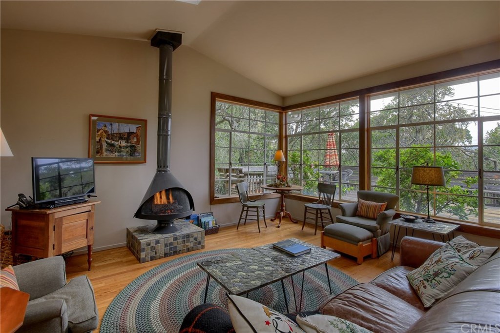 2581 Emerson Road Cambria, CA 93428 - Photo 11 of 31