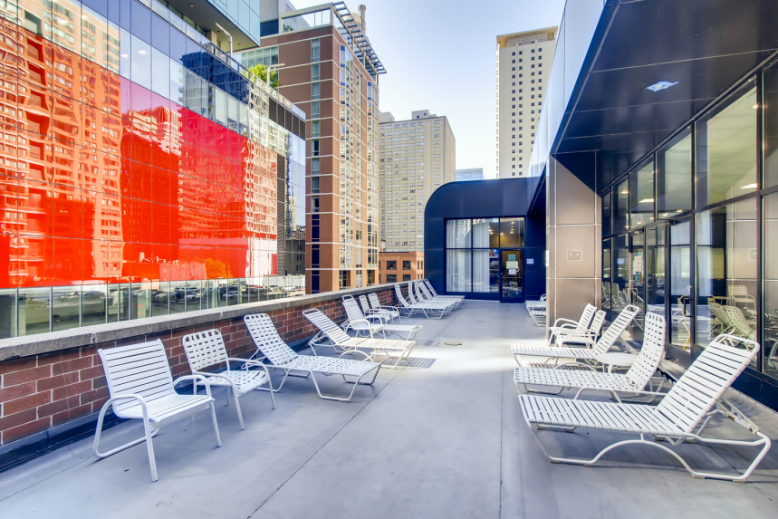 211 E Ohio St, Chicago, IL 60611 - Photo 16 of 17