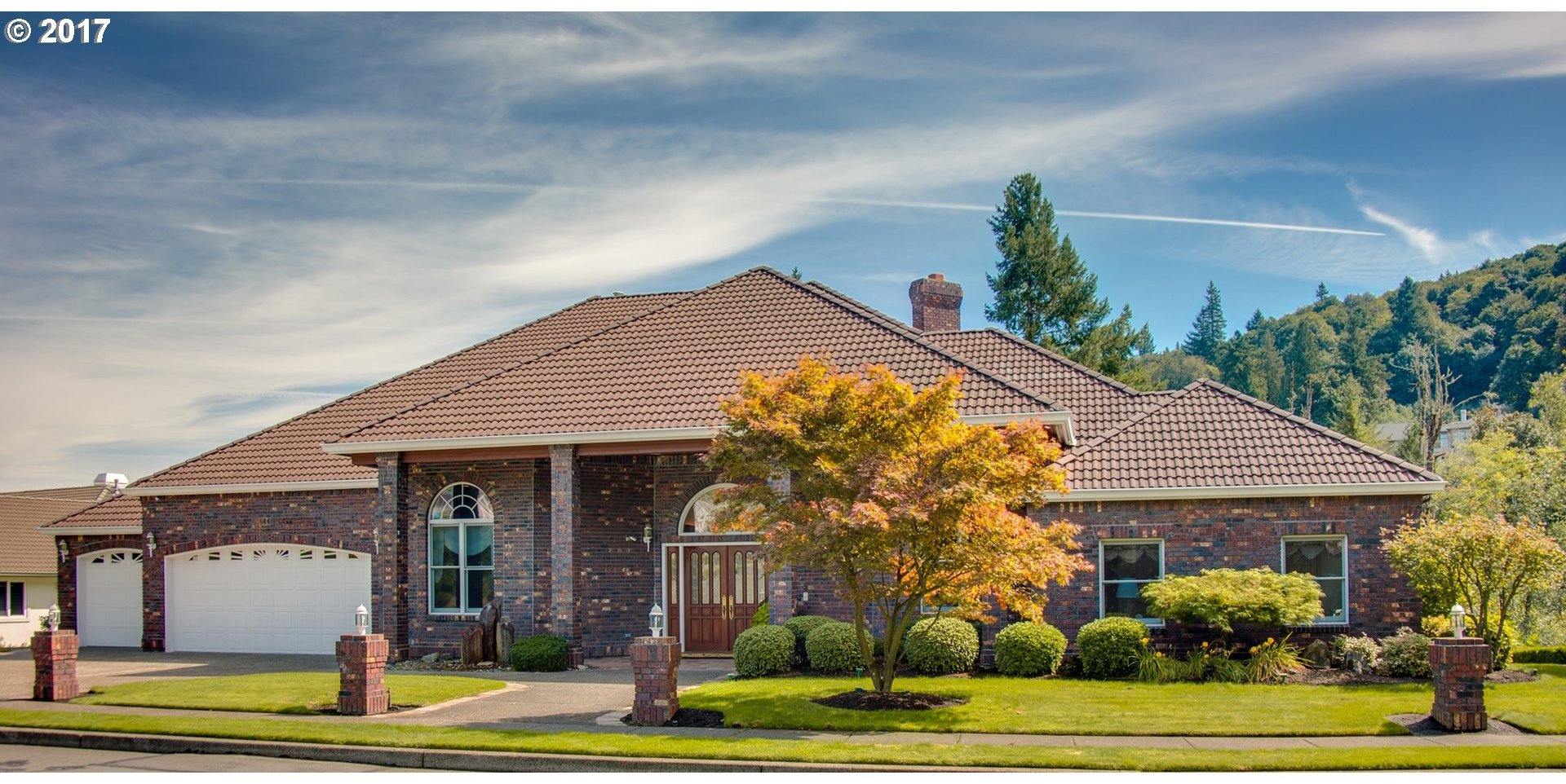 4200 Southeast Augusta Loop Gresham, OR 97080 - Photo 1 of 32 Gallery Image 1