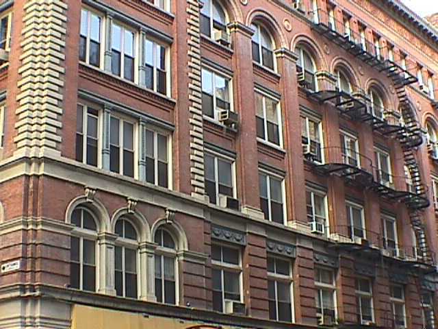 23 Waverly Place, Unit 5Y Manhattan, NY 10003 - Photo 8 of 9