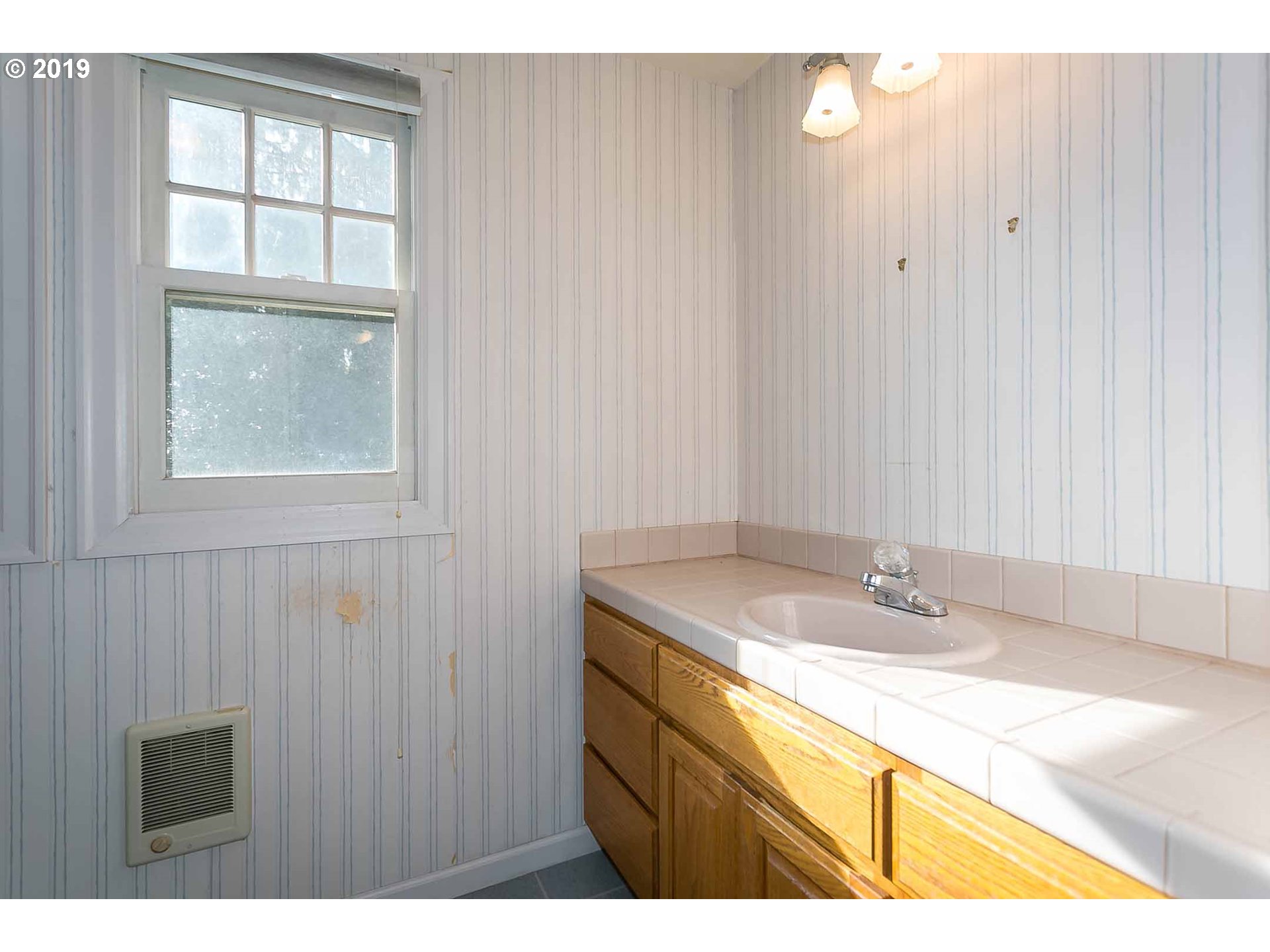 250 Southwest Palatine Hill Road Portland, OR 97219 - Photo 6 of 28