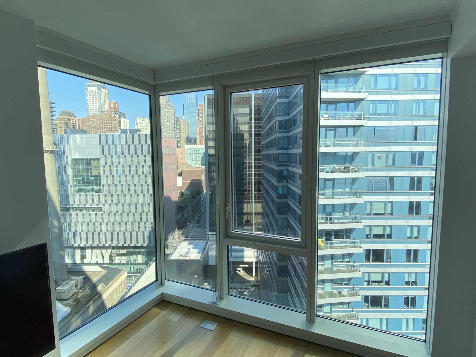 625 West 57th Street, Unit 2253 Manhattan, NY 10019 - Photo 4 of 11