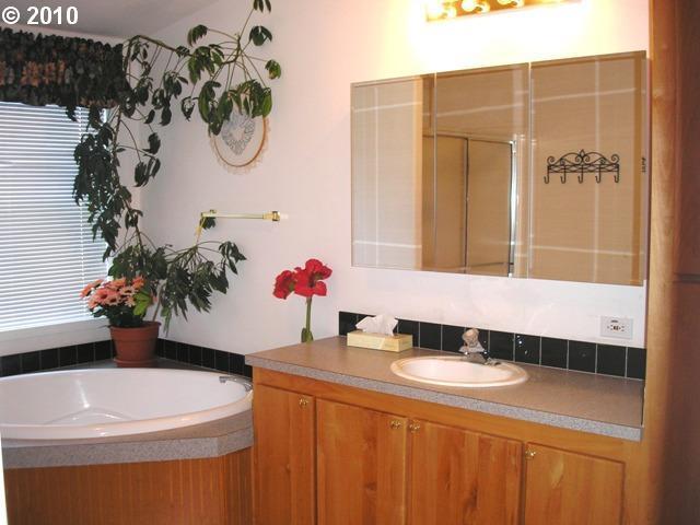 435 Hill Road Goldendale, WA 98620 - Photo 10 of 16 Gallery Image 10