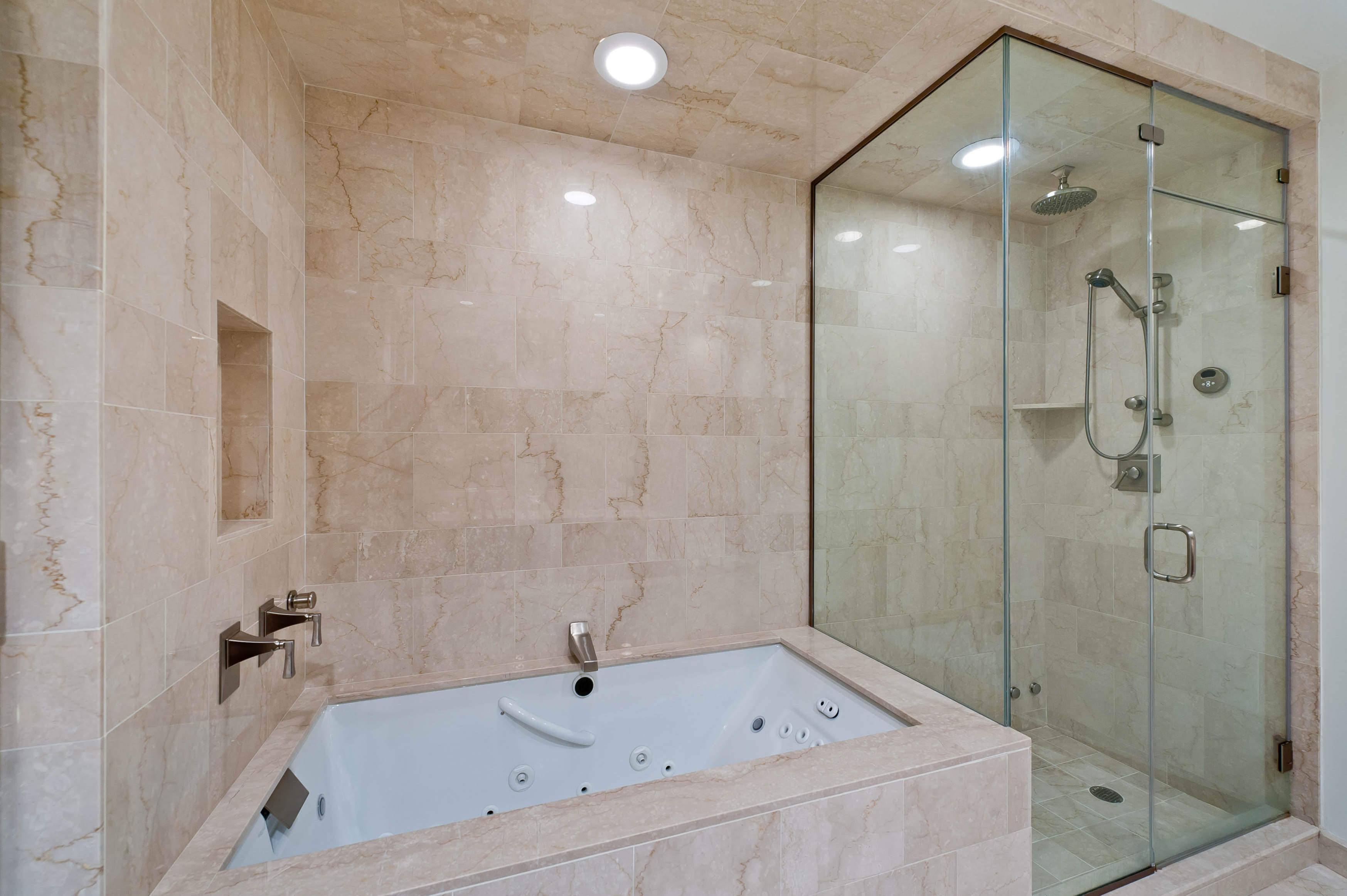 240 Riverside Boulevard, Unit 10A Manhattan, NY 10069 - Photo 10 of 14