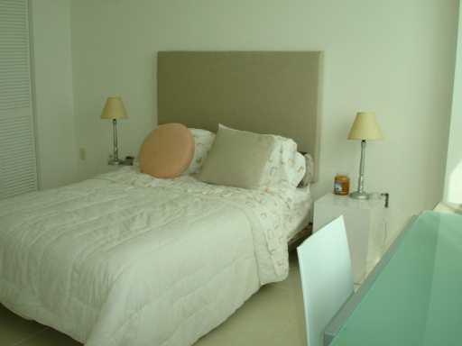 90 Alton Road, Unit 2503 Miami Beach, FL 33139 - Photo 7 of 8