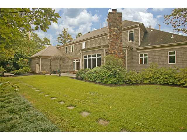 175 Waring Road Memphis, TN 38117 - Photo 12 of 12 Gorgeous, professionally landscaped backyard with charming garden and patio.