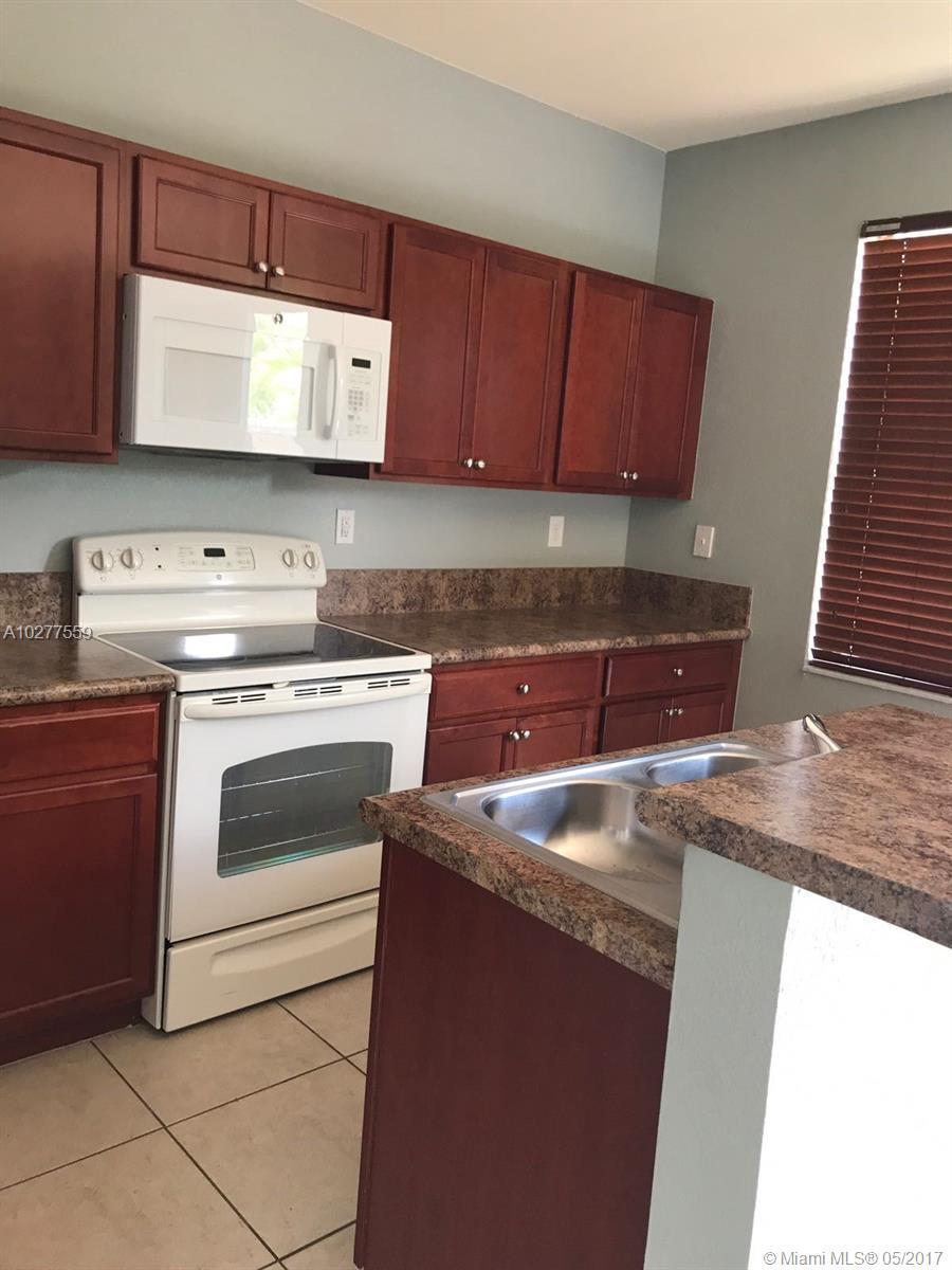 16454 Southwest 42nd Terrace Miami, FL 33185 - Photo 5 of 17