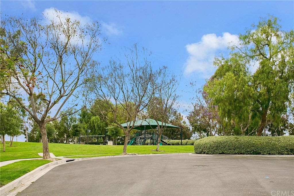 9 Wickford Lane Ladera Ranch, CA 92694 - Photo 40 of 55 Hilltop Park is located at the end of the cul de sac on Wickford Lane.