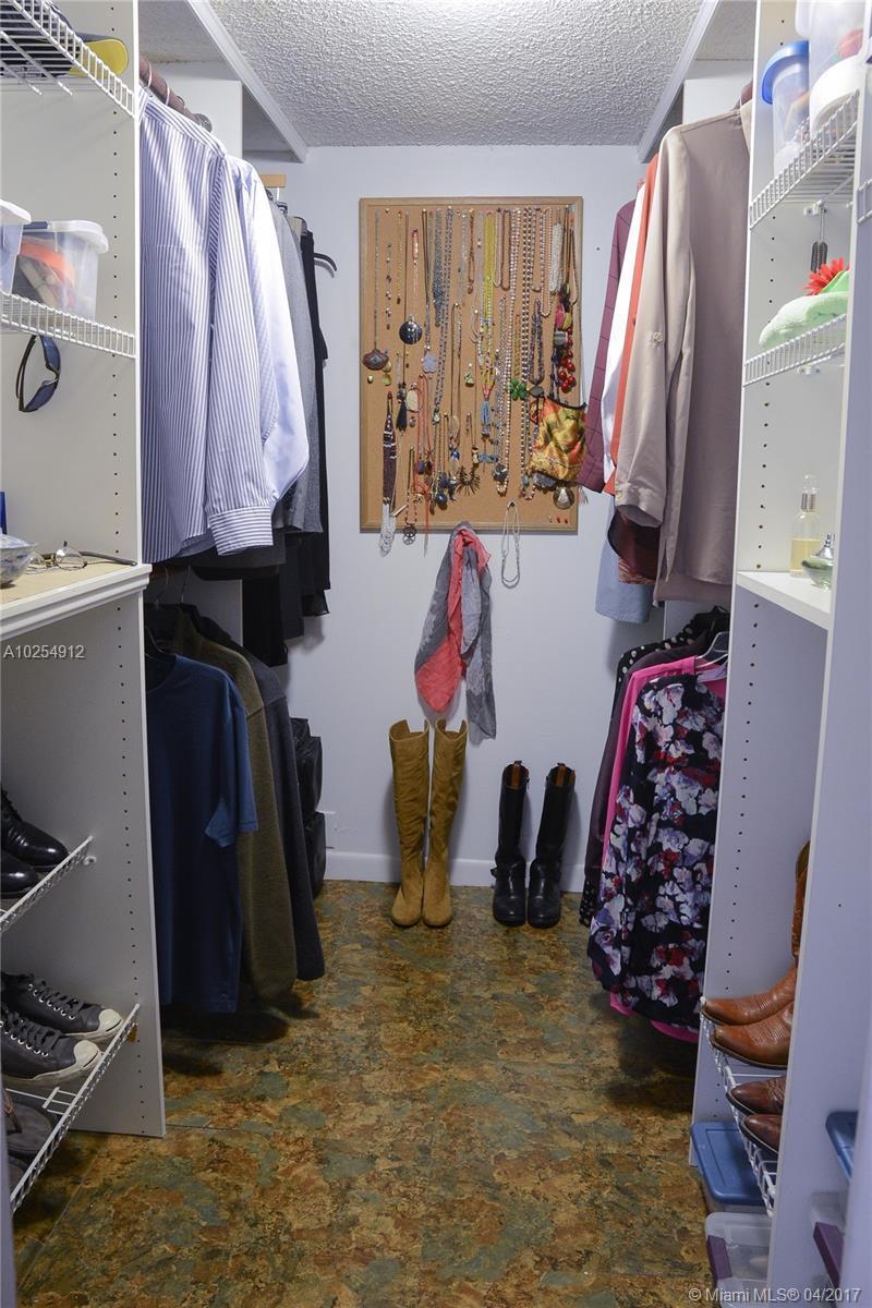 1655 Northeast 115th Street, Unit 5B Miami, FL 33181 - Photo 8 of 19