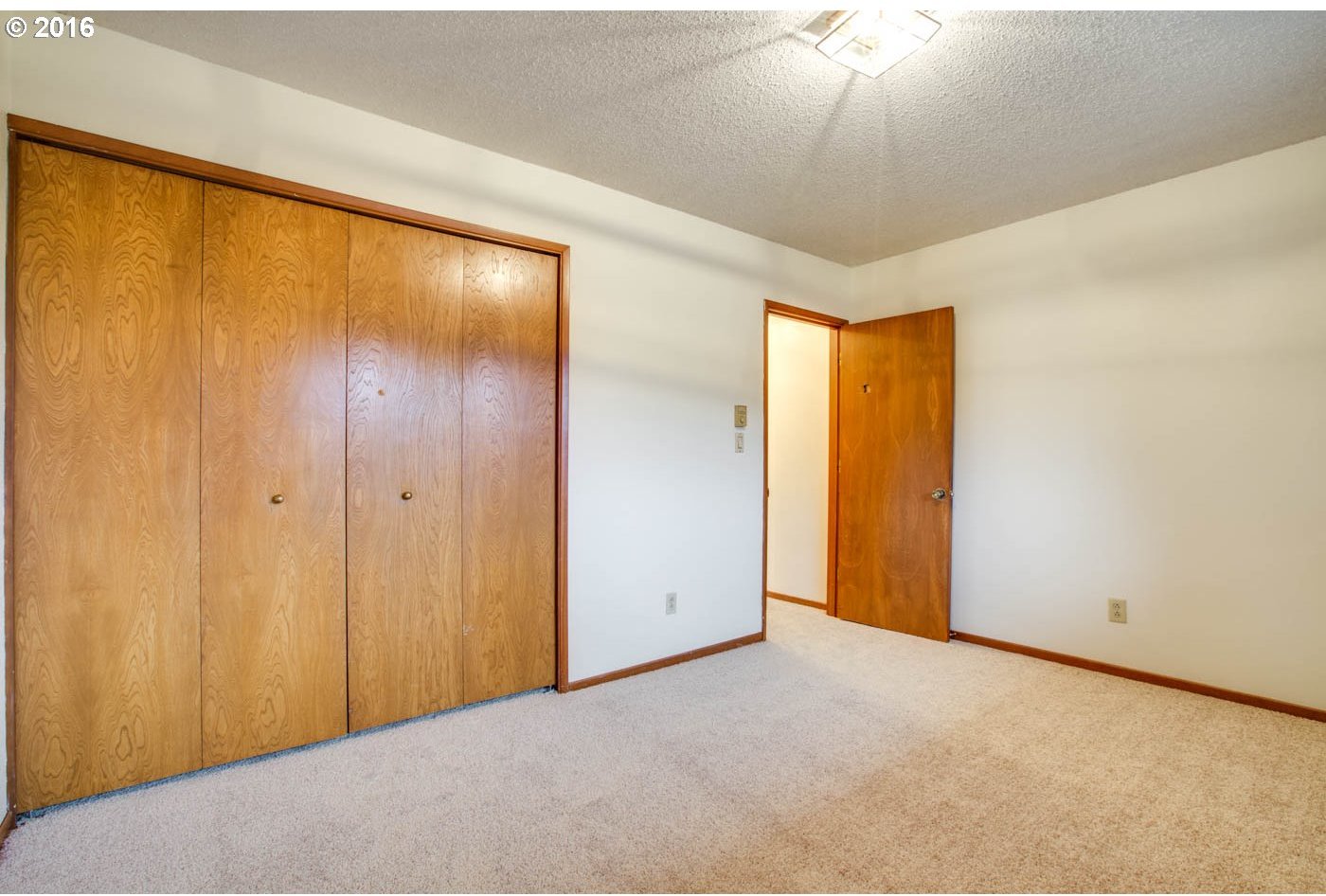 5005 Southwest Mitchell Street, Unit 4 Portland, OR 97221 - Photo 8 of 23