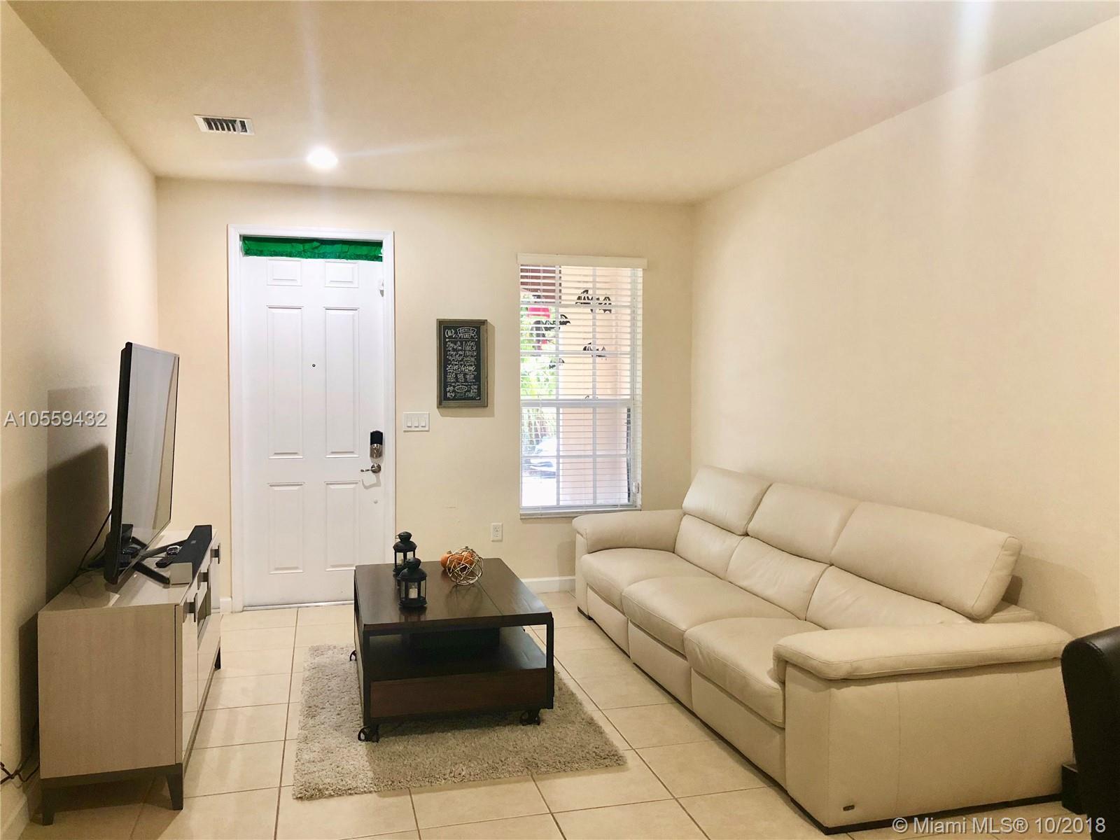 17035 Southwest 96th Street Miami, FL 33196 - Photo 5 of 20