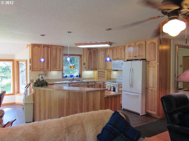 545 Snowden Road White Salmon, WA 98672 - Photo 3 of 15