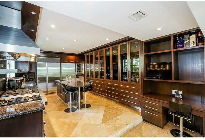 1437 Biscaya Drive Surfside, FL 33154 - Photo 6 of 26