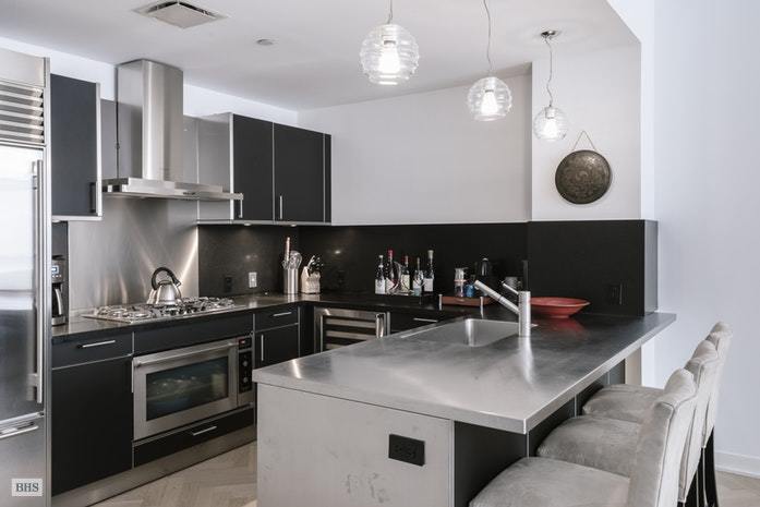 330 Spring Street, Unit 5C Manhattan, NY 10013 - Photo 2 of 5