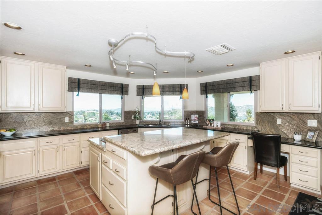 10832 Quail Canyon Road El Cajon, CA 92021 - Photo 4 of 25