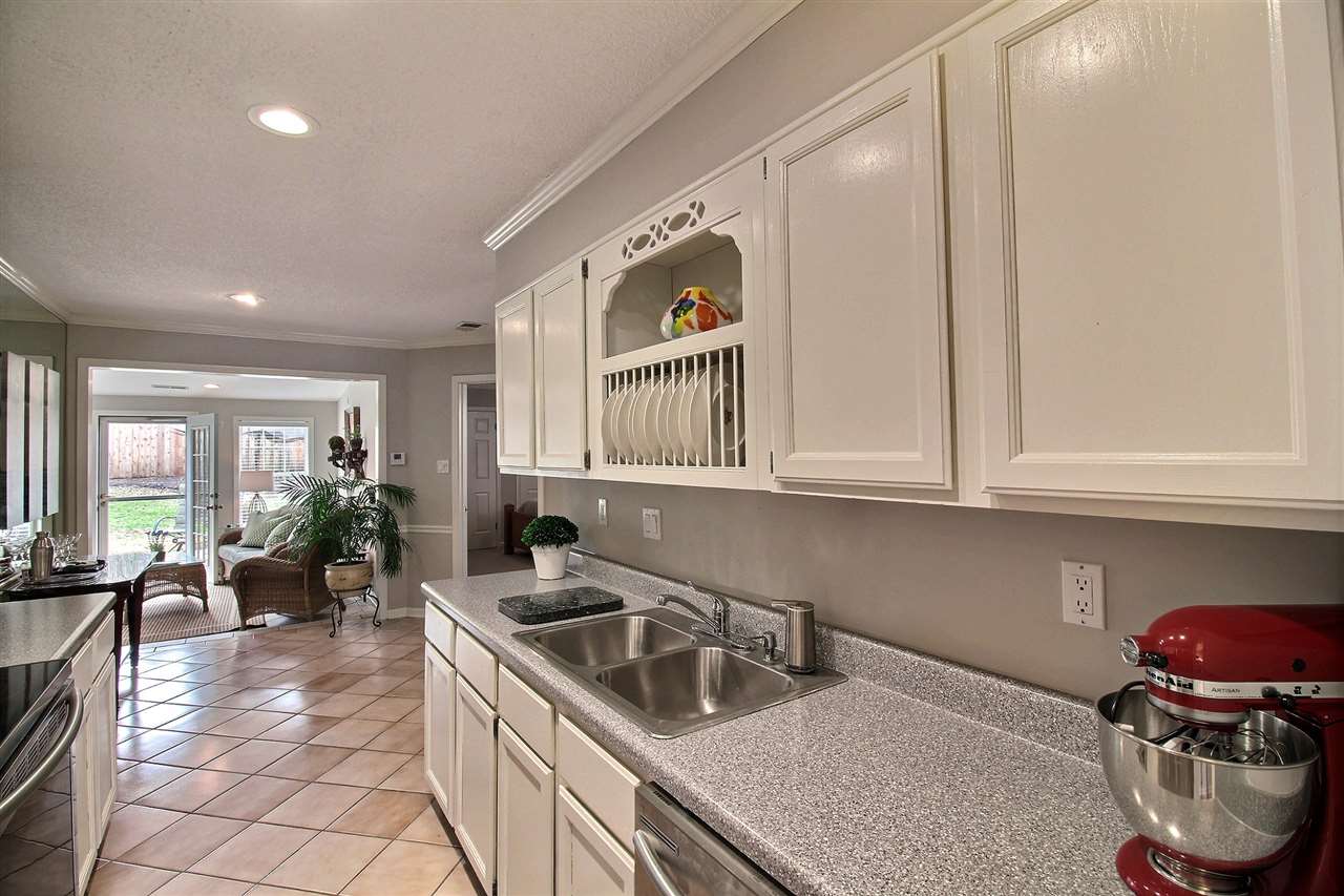385 Booth Lane Collierville, TN 38017 - Photo 10 of 25