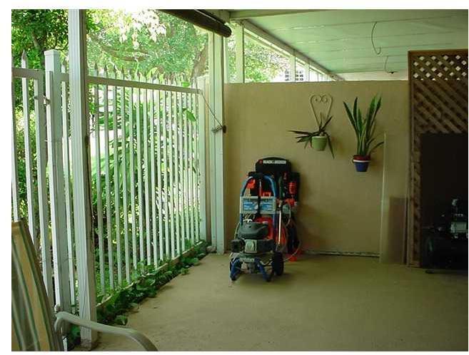 15345 Southwest 39th Terrace Miami, FL 33185 - Photo 19 of 24