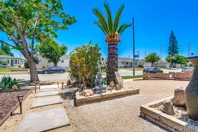 5347 Carfax Avenue Lakewood, CA 90713 - Photo 5 of 47