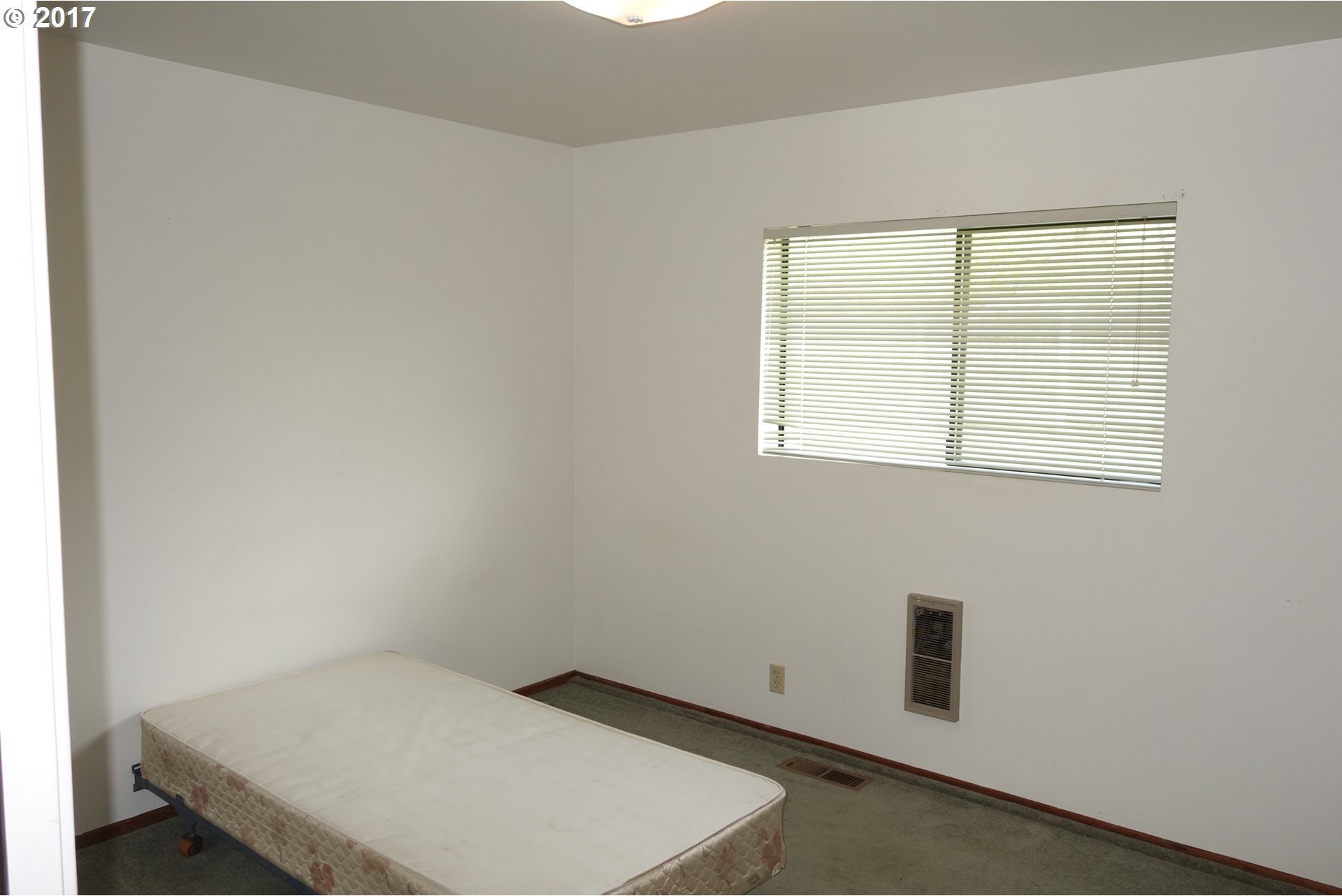 1424 Brislawn Loop Road White Salmon, WA 98672 - Photo 12 of 22 Gallery Image 12