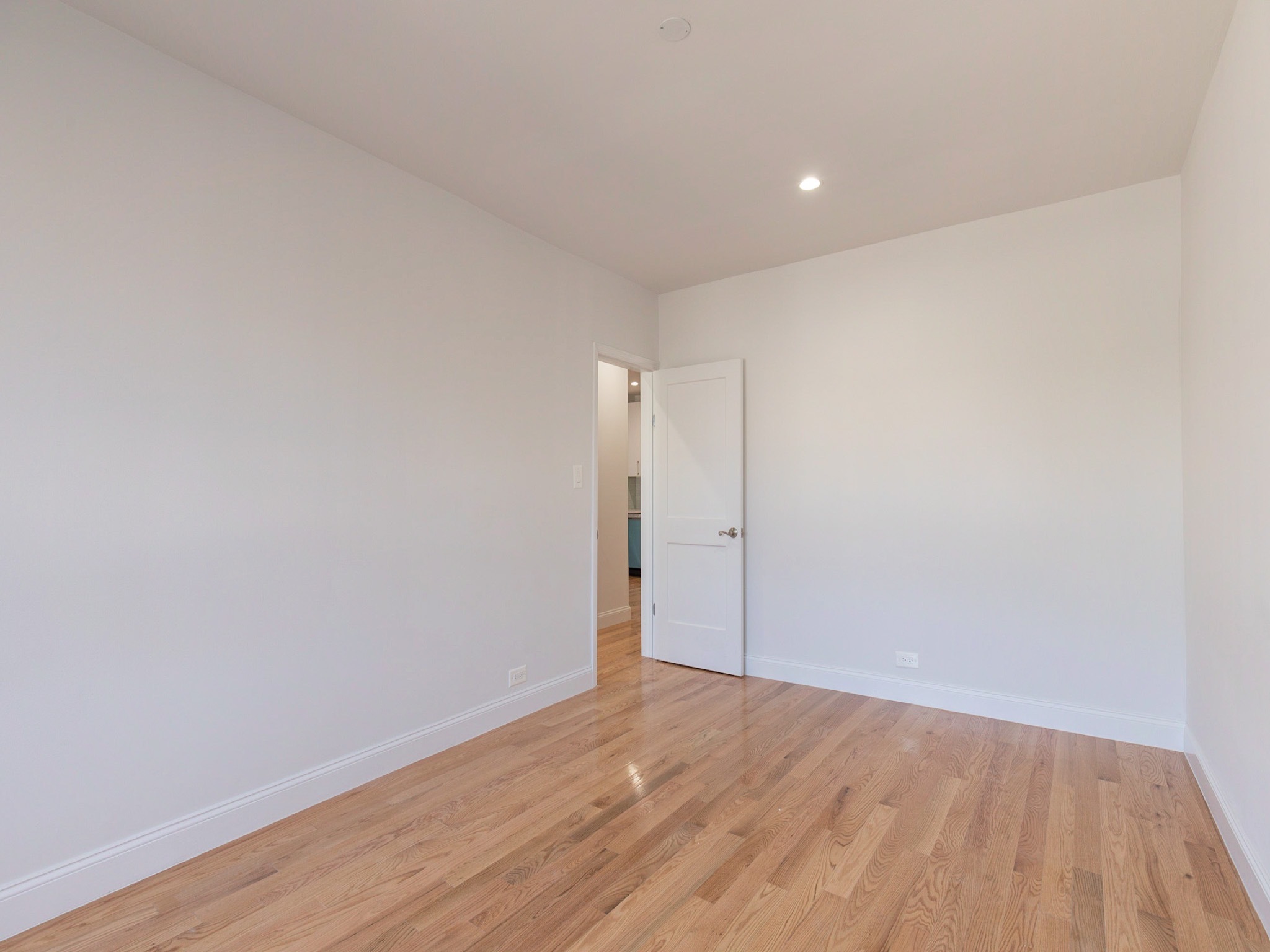 160 Beach 117th Street, Unit 1K Queens, NY 11694 - Photo 10 of 11