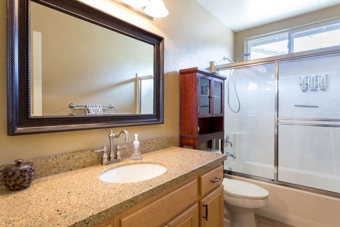 1473 Beechtree Road San Marcos, CA 92078 - Photo 12 of 25 Upstairs bathroom