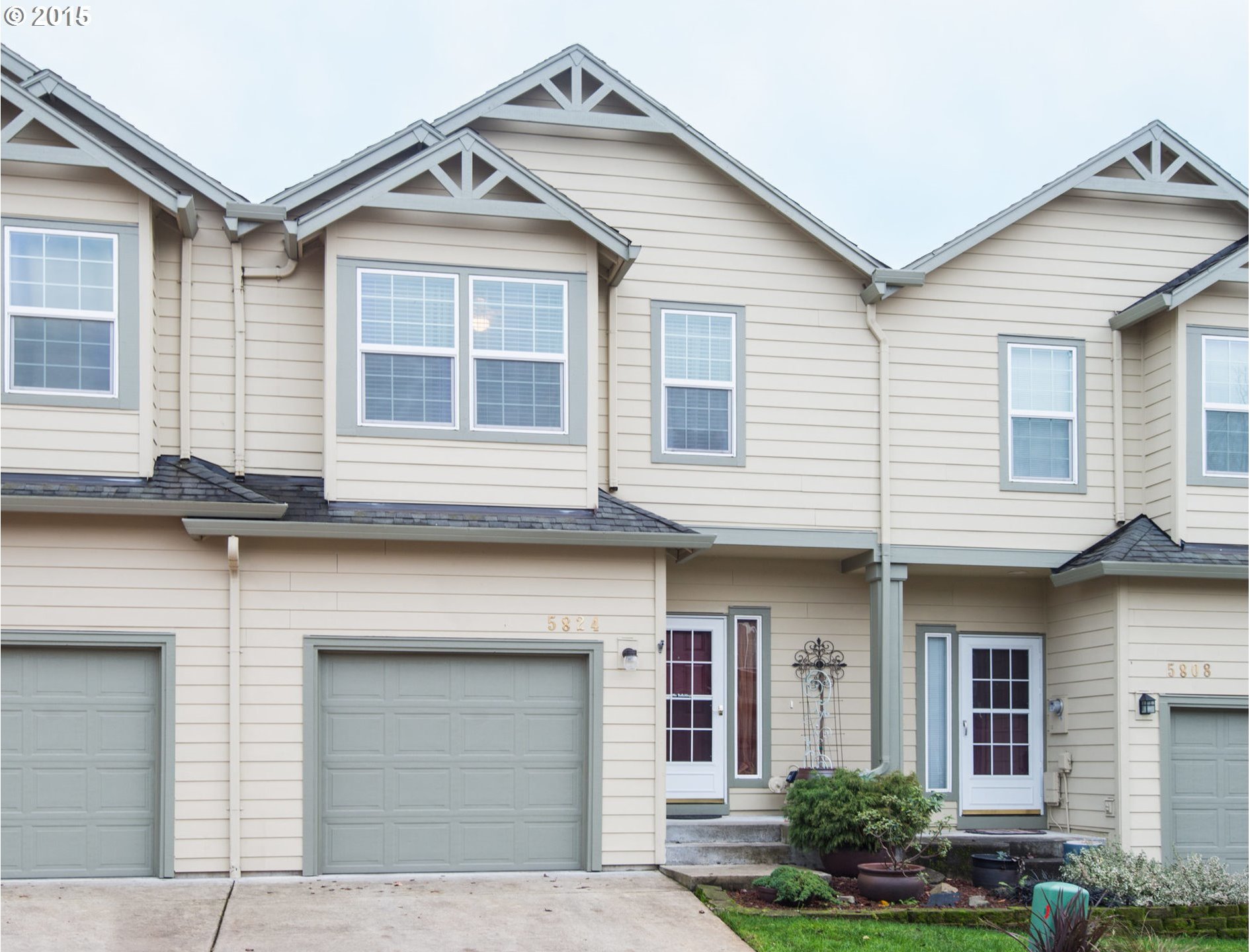 5824 Southeast 16th Loop Gresham, OR 97080 - Photo 1 of 26 Gallery Image 1