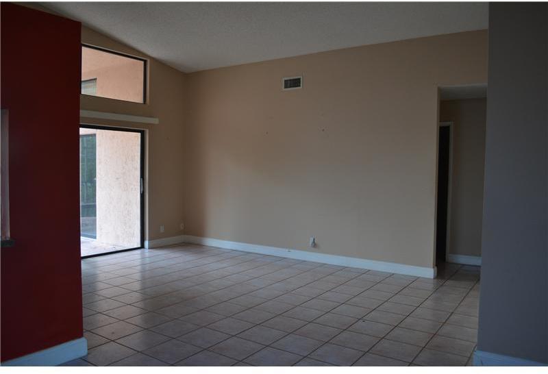21111 Woodspring Avenue Boca Raton, FL 33428 - Photo 5 of 20 Gallery Image 5