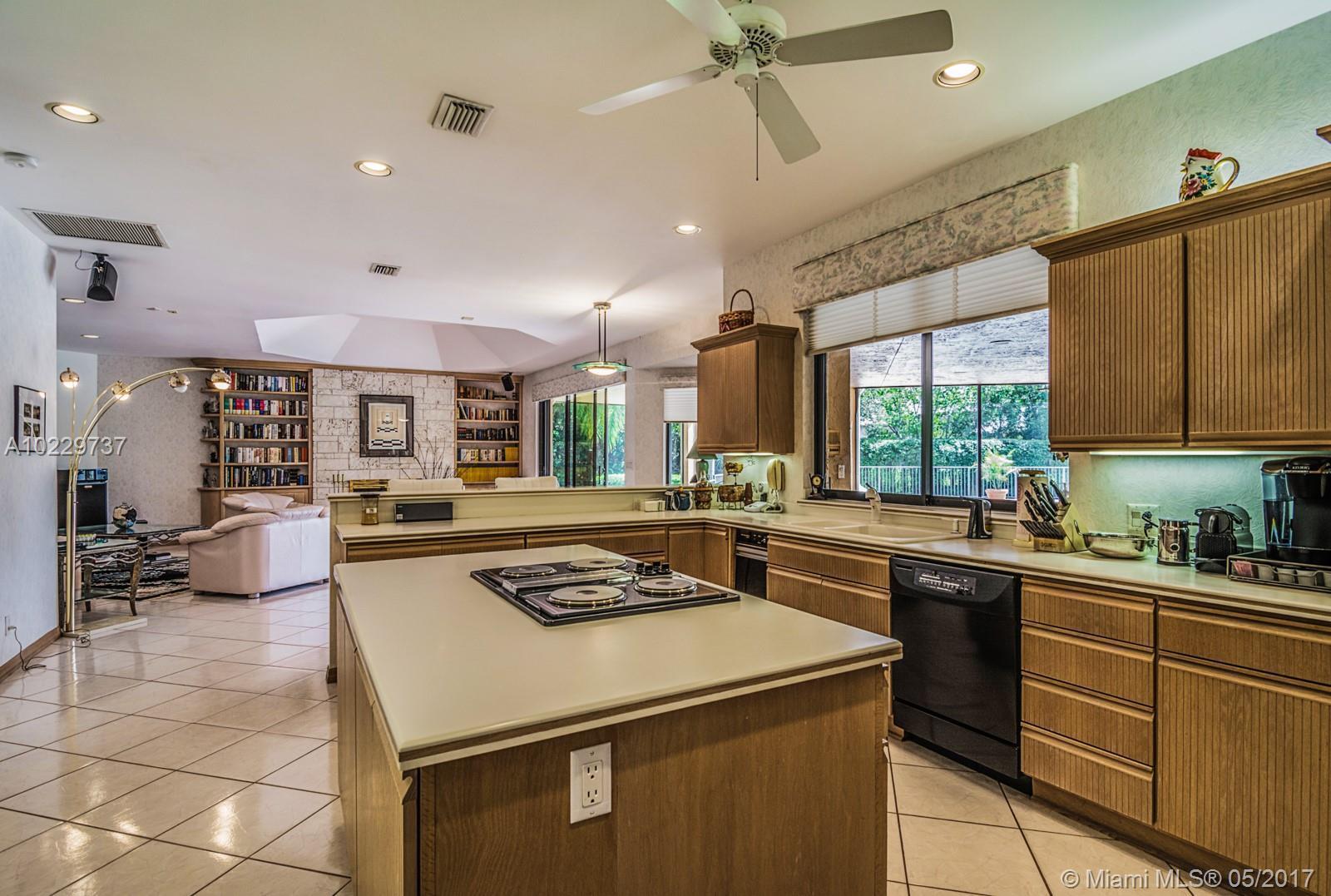 2905 Luckie Road Weston, FL 33331 - Photo 17 of 34 Gallery Image 17