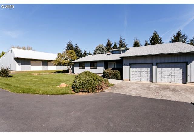 911 Frankton Road Hood River, OR 97031 - Photo 2 of 16 Gallery Image 2