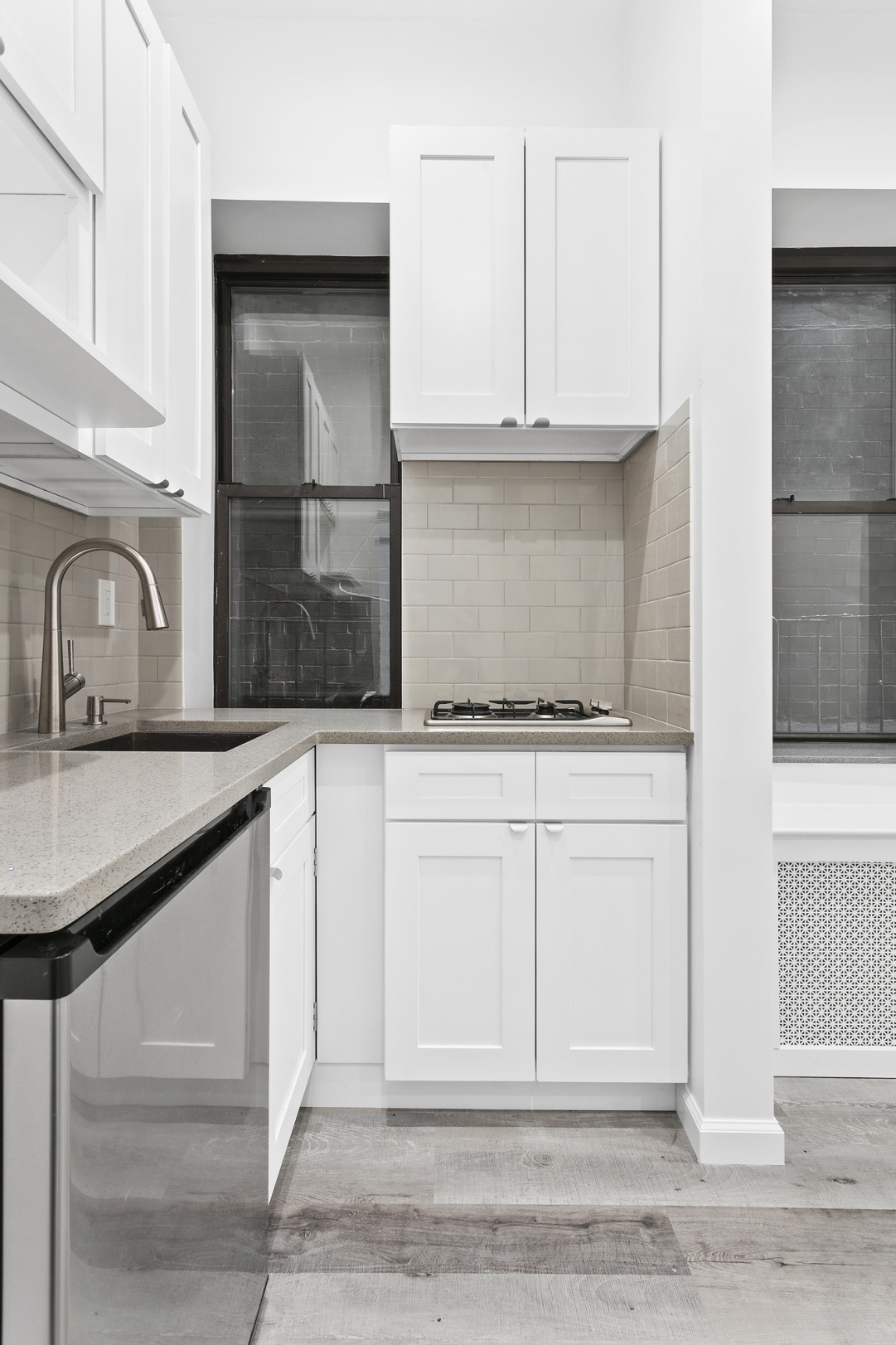 342 West 56th Street, Unit 5E Manhattan, NY 10019 - Photo 5 of 6