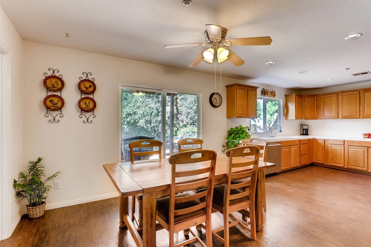 423 Silverbrook Drive El Cajon, CA 92019 - Photo 7 of 25