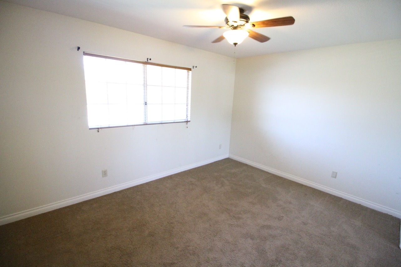 1610 Hackamore Road Oceanside, CA 92057 - Photo 12 of 24 Gallery Image 12
