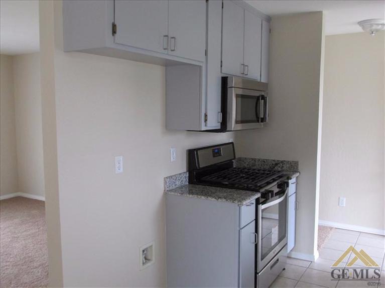 17841 Cavalcade Place Tehachapi, CA 93561 - Photo 5 of 23 Gallery Image 5