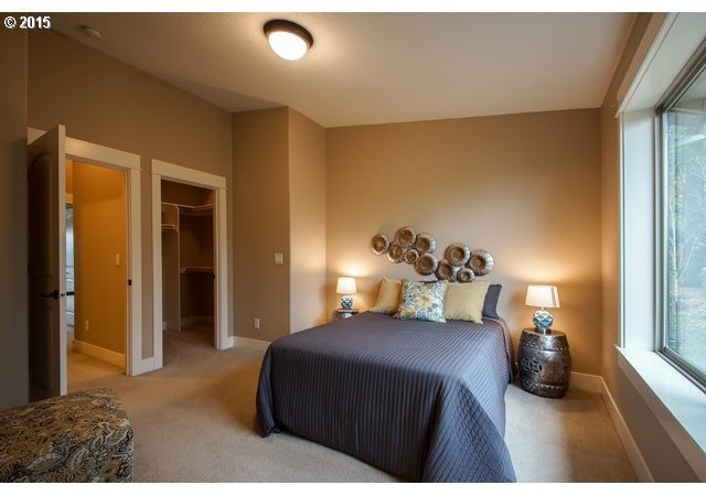 3662 Southwest Baird Street Portland, OR 97219 - Photo 17 of 24 Gallery Image 17