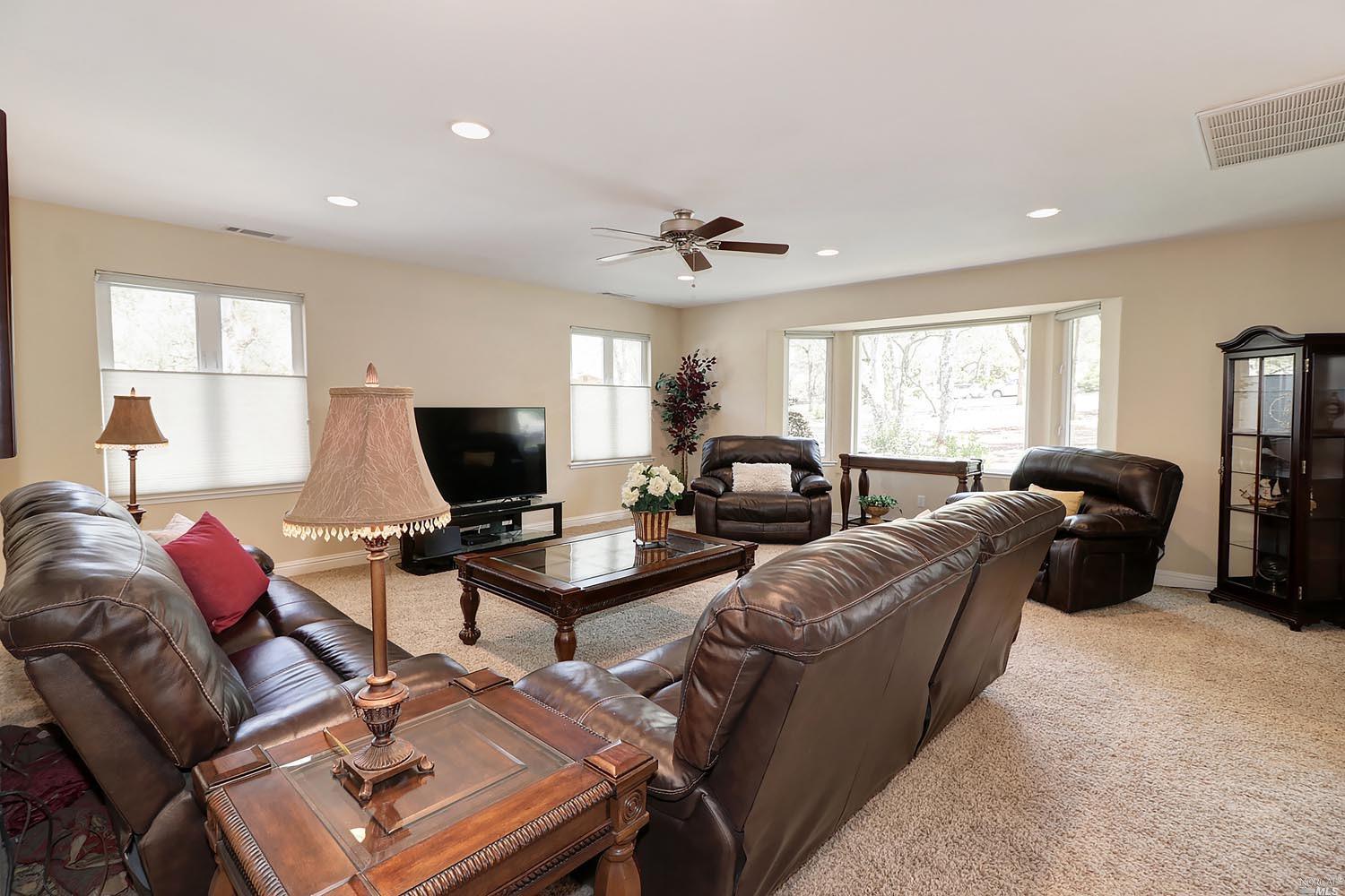3730 Clover Valley Road Rocklin, CA 95677 - Photo 10 of 47 Gallery Image 10