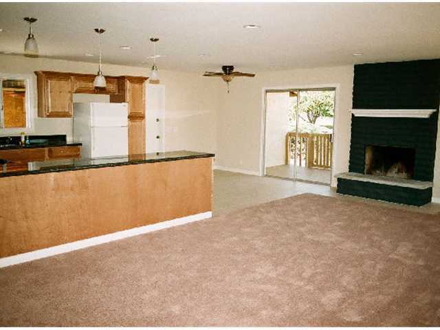 237 Shetland Way Fallbrook, CA 92028 - Photo 4 of 8 Gallery Image 4