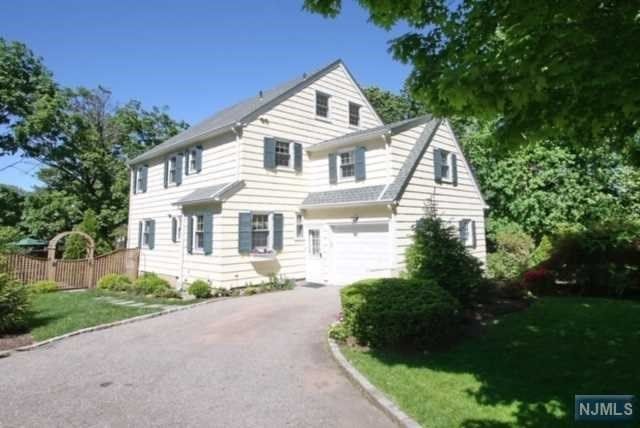 51 Dryden Road Montclair, NJ 07043 - Photo 23 of 24