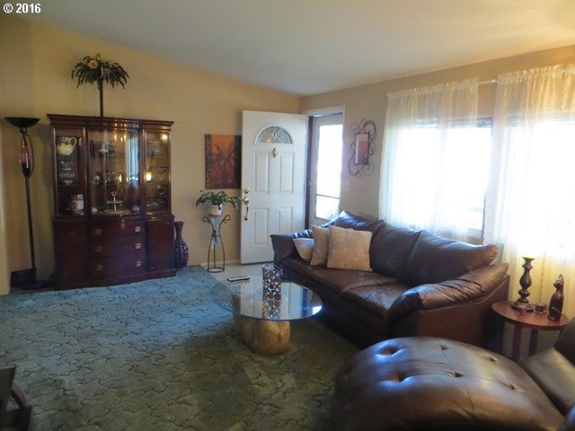 134 Estate Loop Winston, OR 97496 - Photo 11 of 22 Gallery Image 11